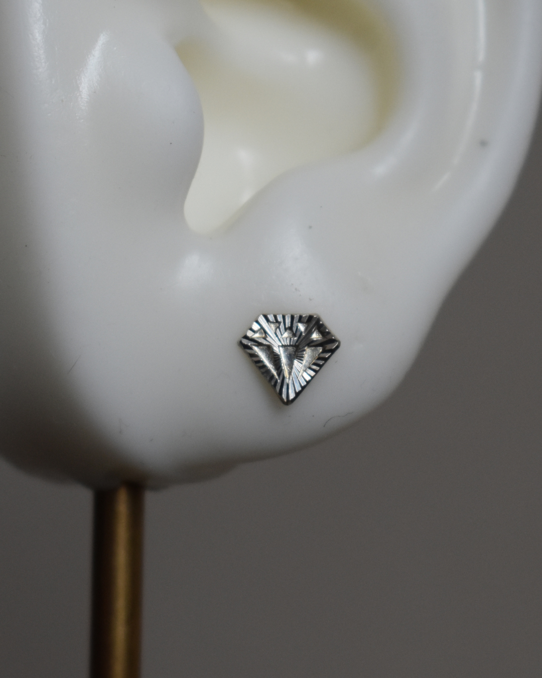 Arete Metal de Luna Diamante Plata .925