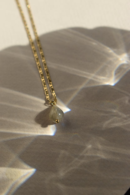 Collar Largo Etéreo