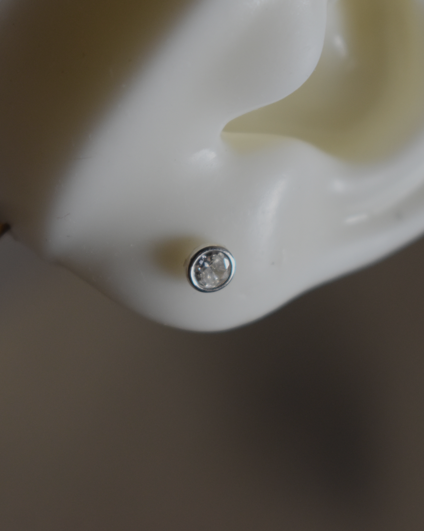 Piercing Metal de Luna Círculo Zirconia Plata .925